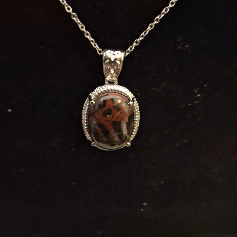 Source Unknown Silver And Black Oval Pendant Neck… - image 1